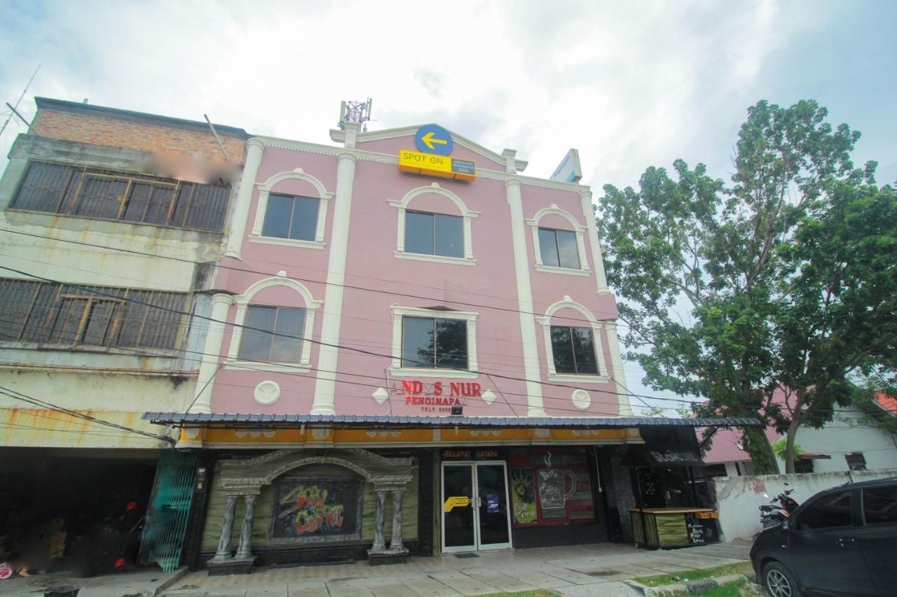 SPOT ON 2305 Andys Nur Penginapan Dumai Bagian luar foto
